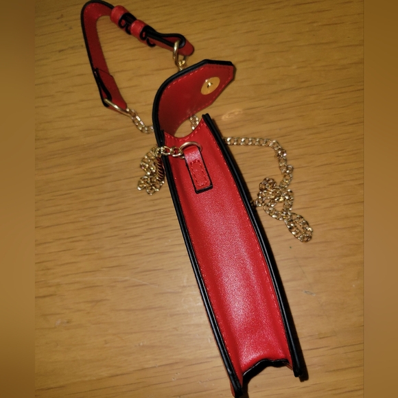 ❤️‍🔥Christian Louboutin Red Lipstick Case w gold tone chain - Picture 10 of 15